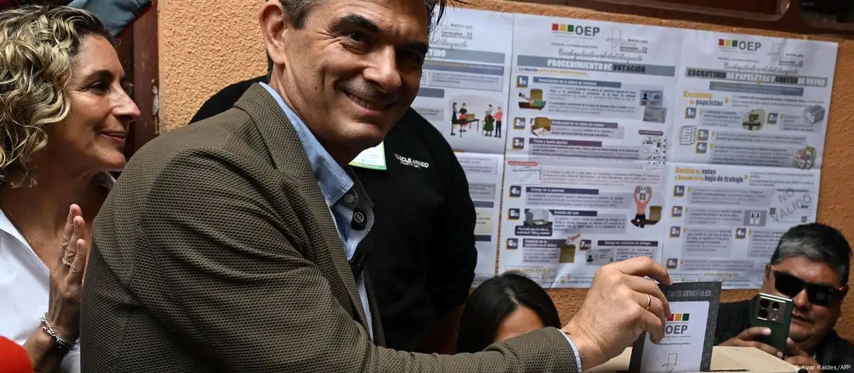 Paz acuerda “reforzar” las relaciones entre Bolivia y China