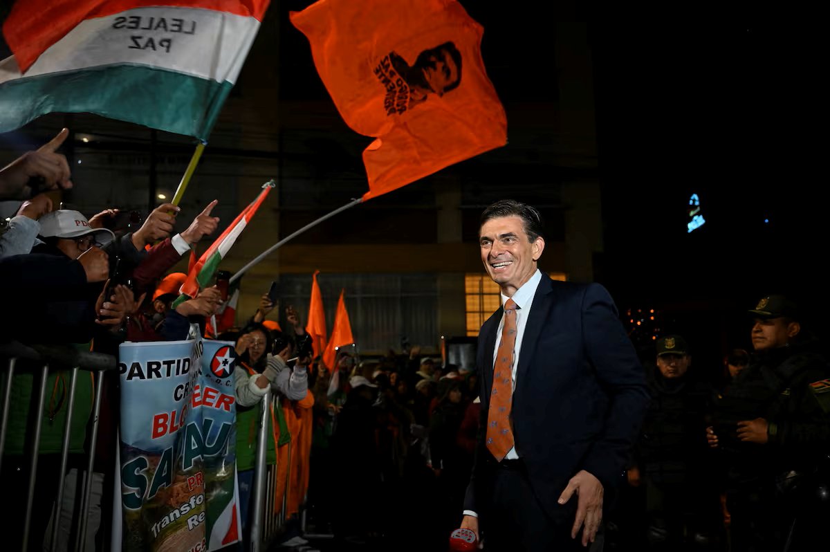 Los candidatos presidenciales de Bolivia enfrentan sus recetas para salir de la crisis económica: ayuda externa contra ajuste interno