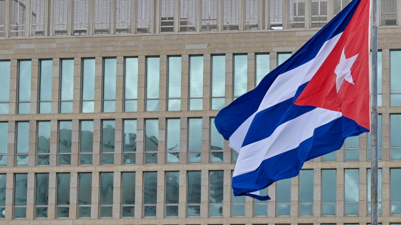 Cuba anuncia nuevas medidas para atraer inversión extranjera en medio de profunda crisis económica