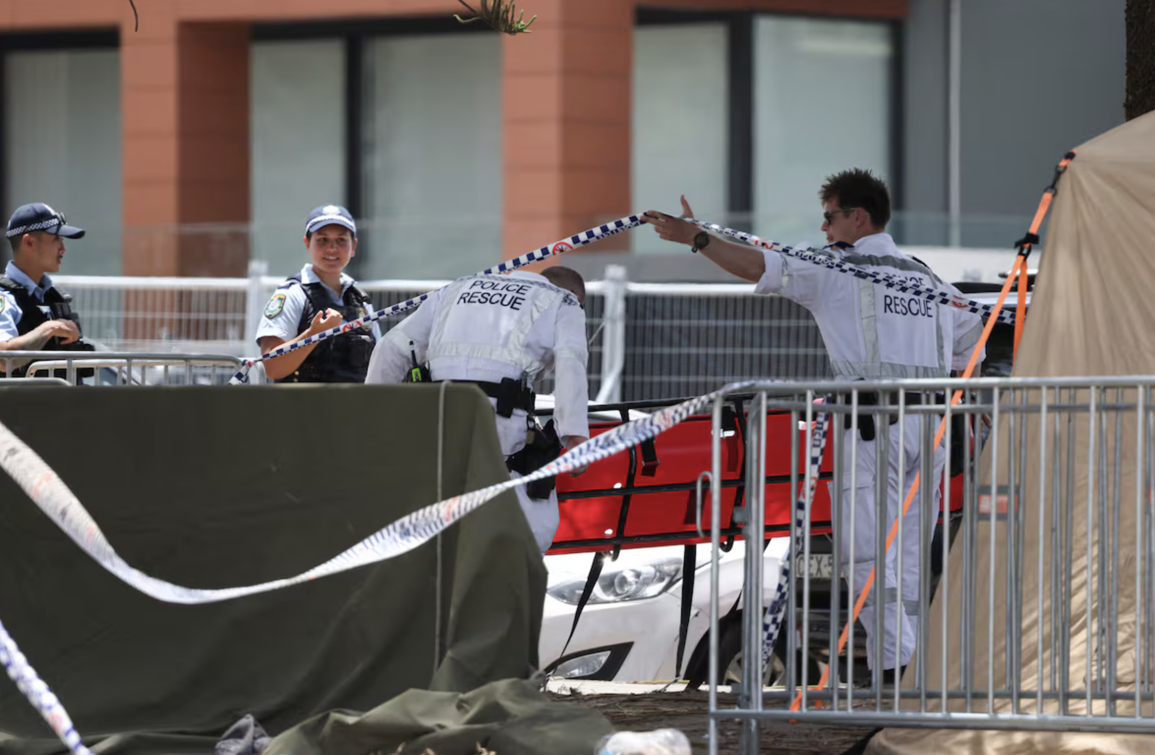 Australia planea endurecer la legislación sobre armas de fuego tras el atentado antisemita con 15 muertos en Sídney