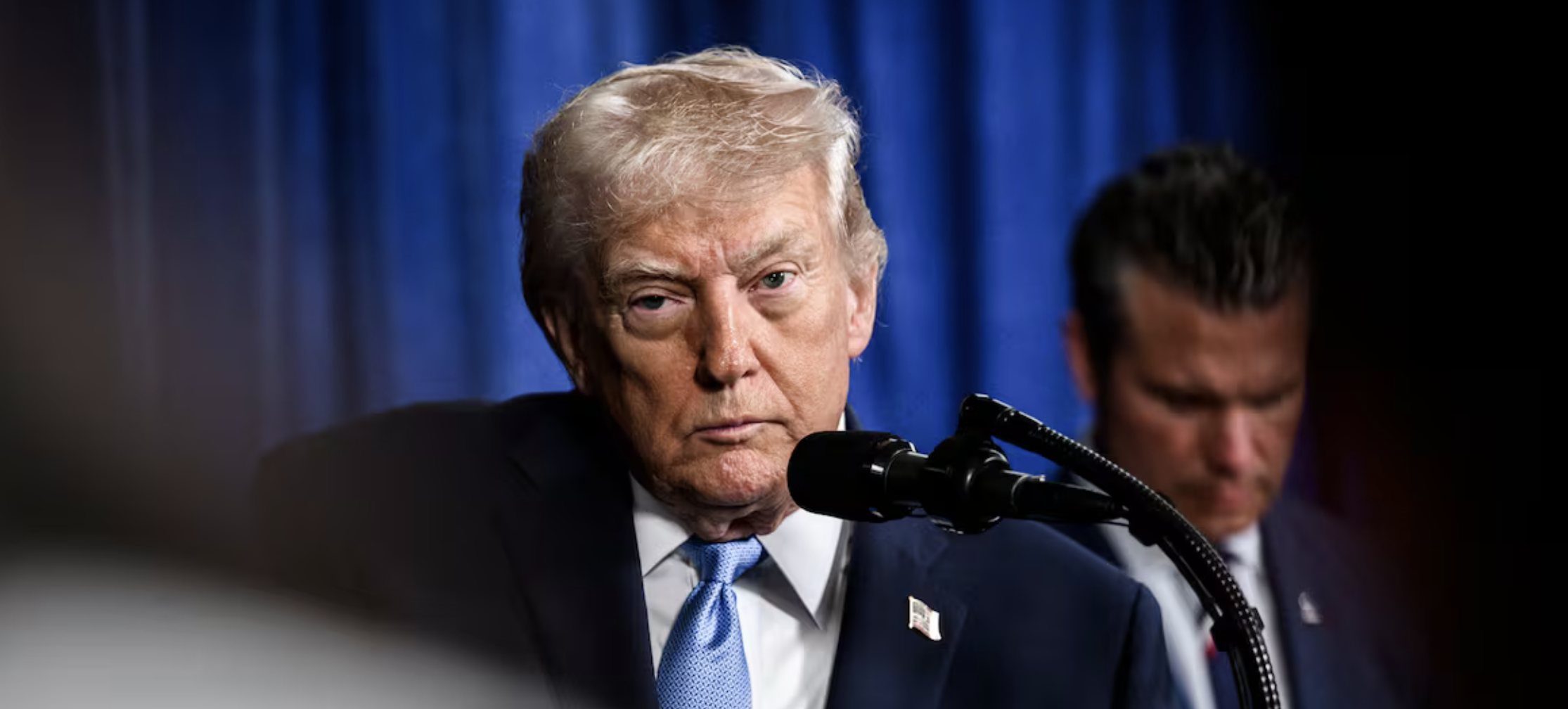 Trump anuncia ataques por tierra contra los carteles e insiste en que “gobiernan México”