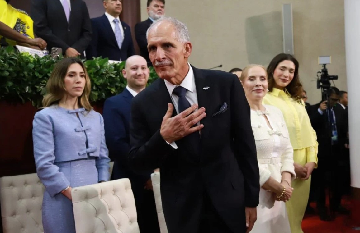 Nasry Asfura asume la presidencia de Honduras; promete salud y seguridad
