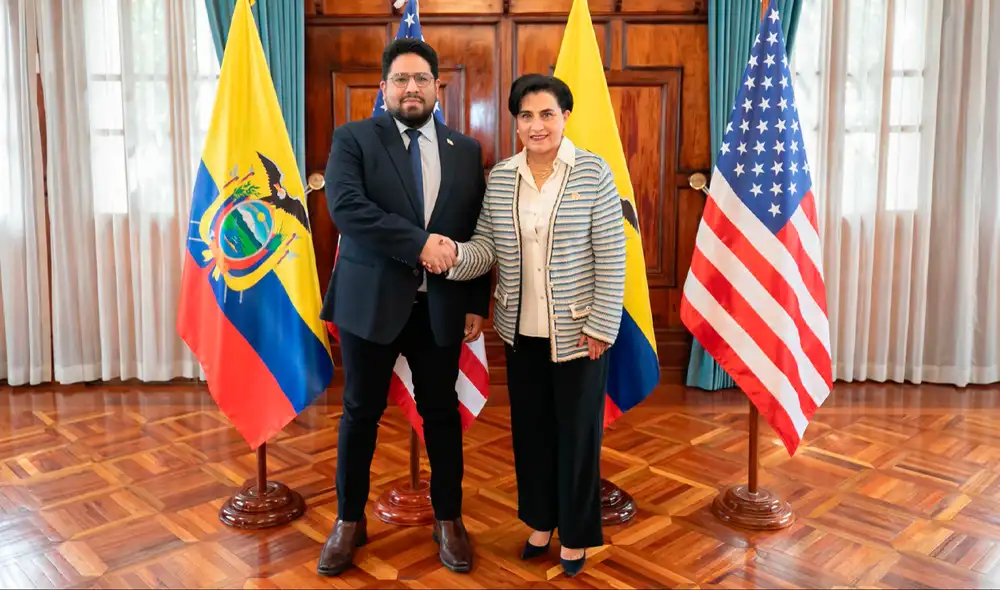 Estados Unidos y Ecuador refuerzan relaciones para dar un “duro golpe” al narcotráfico que opera en la frontera