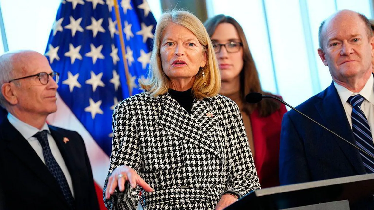 Podría el Congreso de EE. UU. impedir que Trump tome el control de Groenlandia