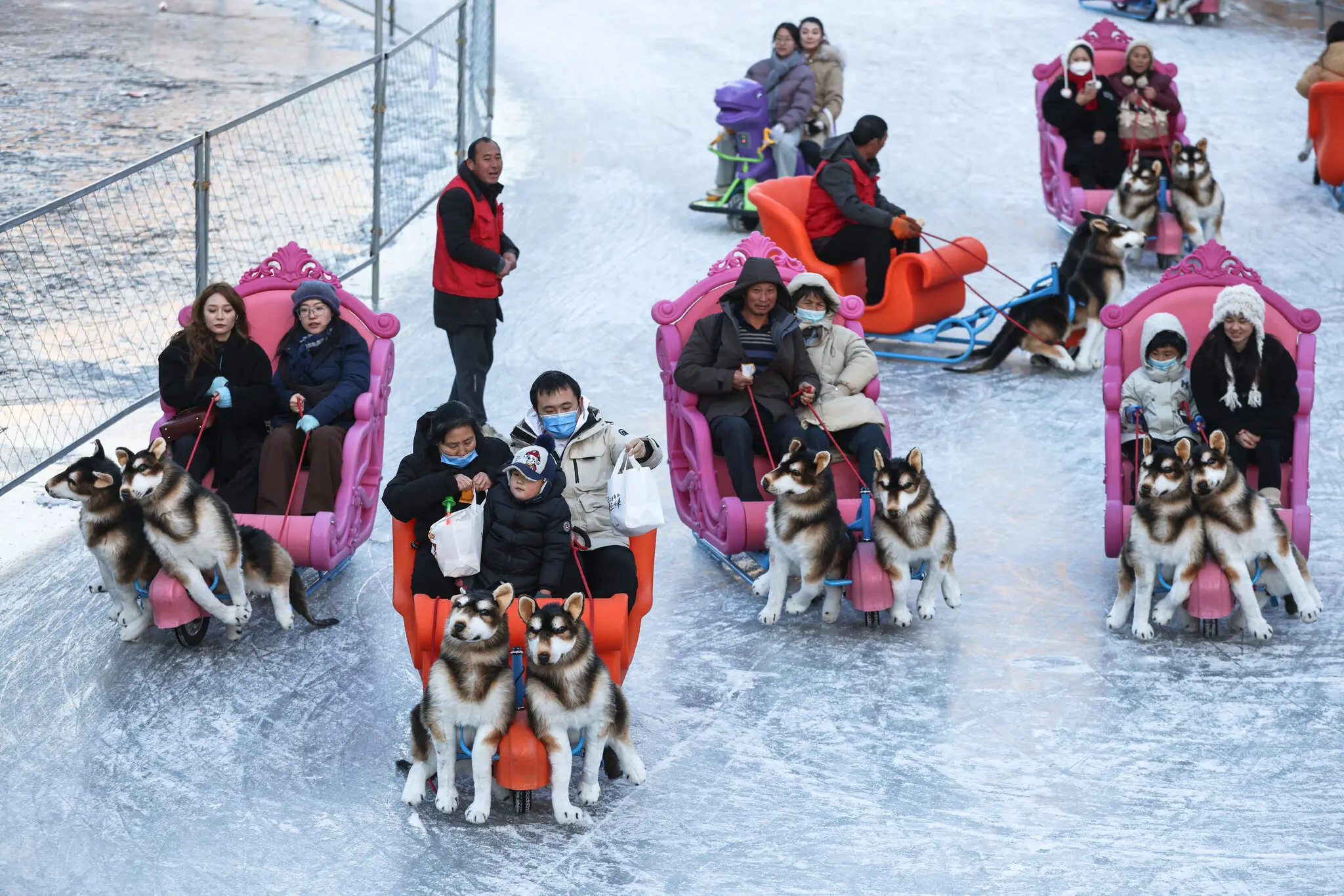 La tasa de natalidad en China cae a su nivel más bajo desde 1949