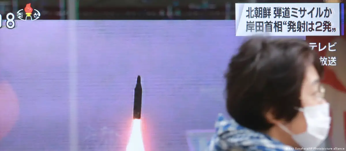 Corea del Norte lanza dos misiles balísticos al mar de Japón