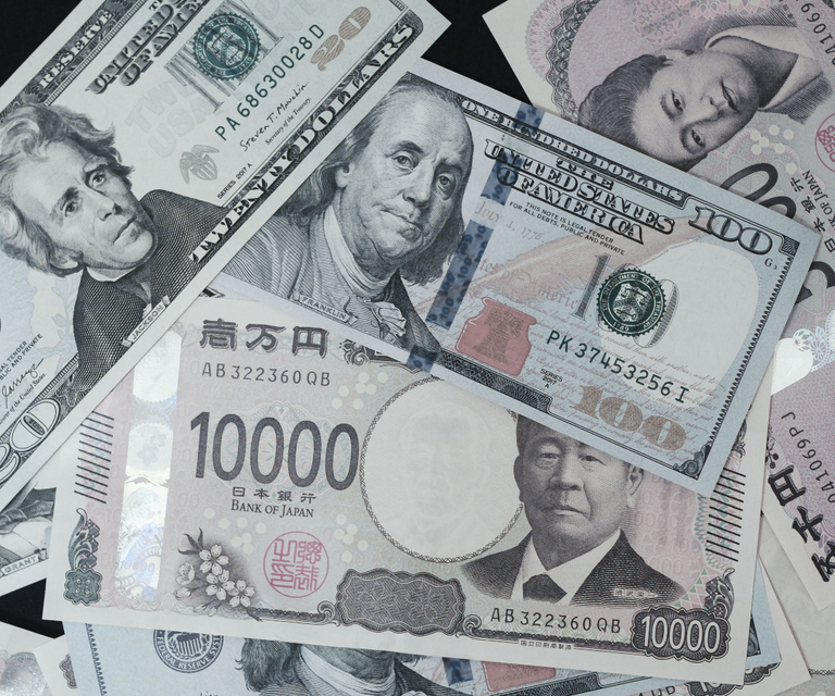 El yen siguió valorizándose en medio de rumores de intervención de Japón y EE.UU.