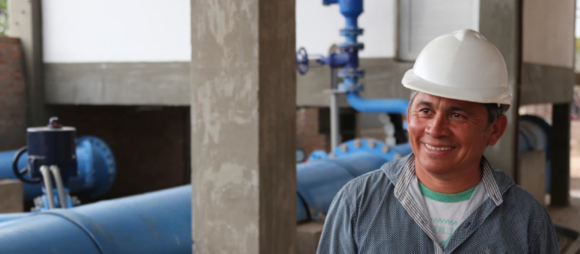 A technician at a water utility in the Norte Grande region of Argentina.
