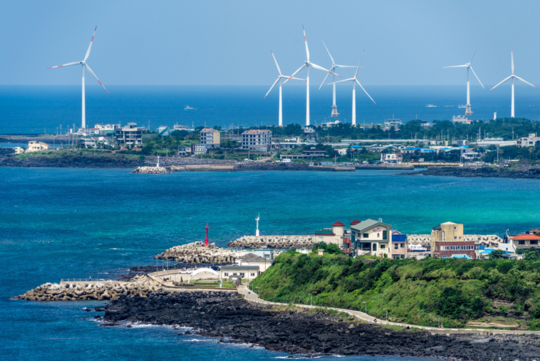 Breaking Free from Carbon with a Clean Energy Shift in the Asia-Pacific 