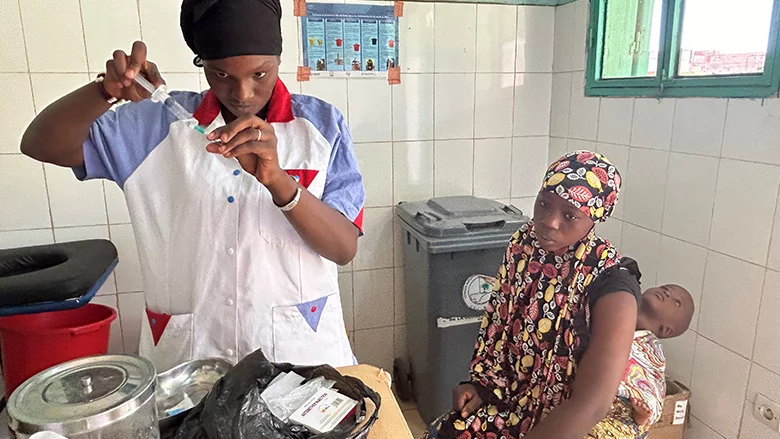 From 2018 to 2024, World Bank–supported programs strengthened health systems and improved nutrition services in Mali and Mauritania, focusing on women and children in fragile and conflict-affected areas. Using performance-based financing and community-driven interventions, these programs significantly increased the use of maternal and child health services, improved the quality of care, and achieved high-impact outcomes despite insecurity and COVID-19– related shocks.