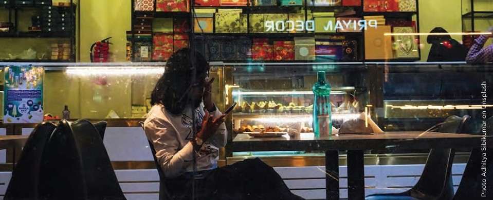 Adolescent Life Satisfaction and Social Media Use – WHR