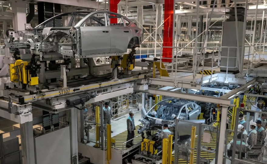 Does Chinese investment in US clean energy sectors help or hurt America?