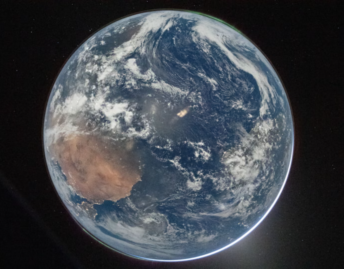 Earth photo Artemis-THEGUARDIAN