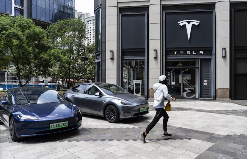 Acciones de Tesla podrían caer 60% si se cumple el pronóstico de JPMorgan