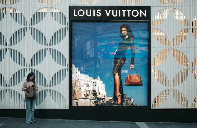 tienda Louis Vuitton-Blooomberg