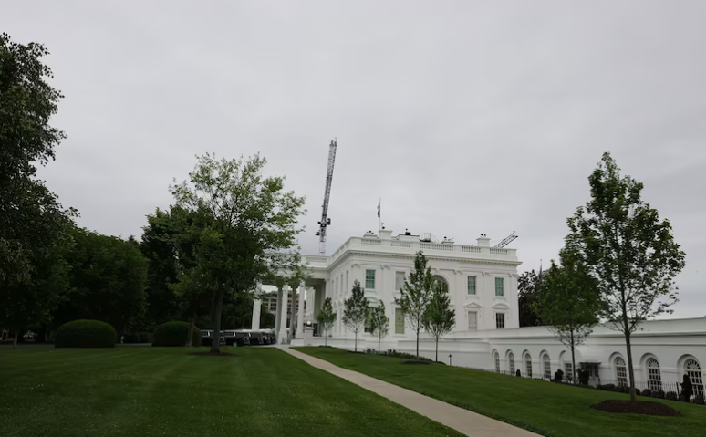 La Casa Blanca evalúa revisar modelos de IA previo a su lanzamiento, según NY Times