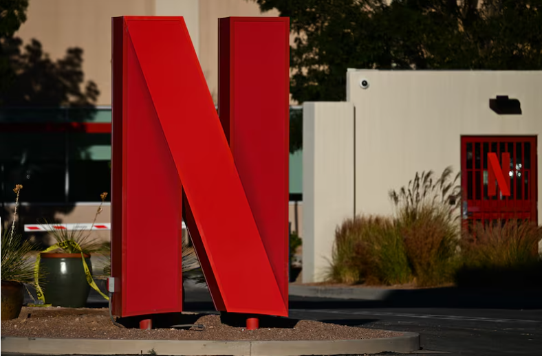 Netflix analiza recompra de US$25.000 millones en acciones tras caída de su cotización