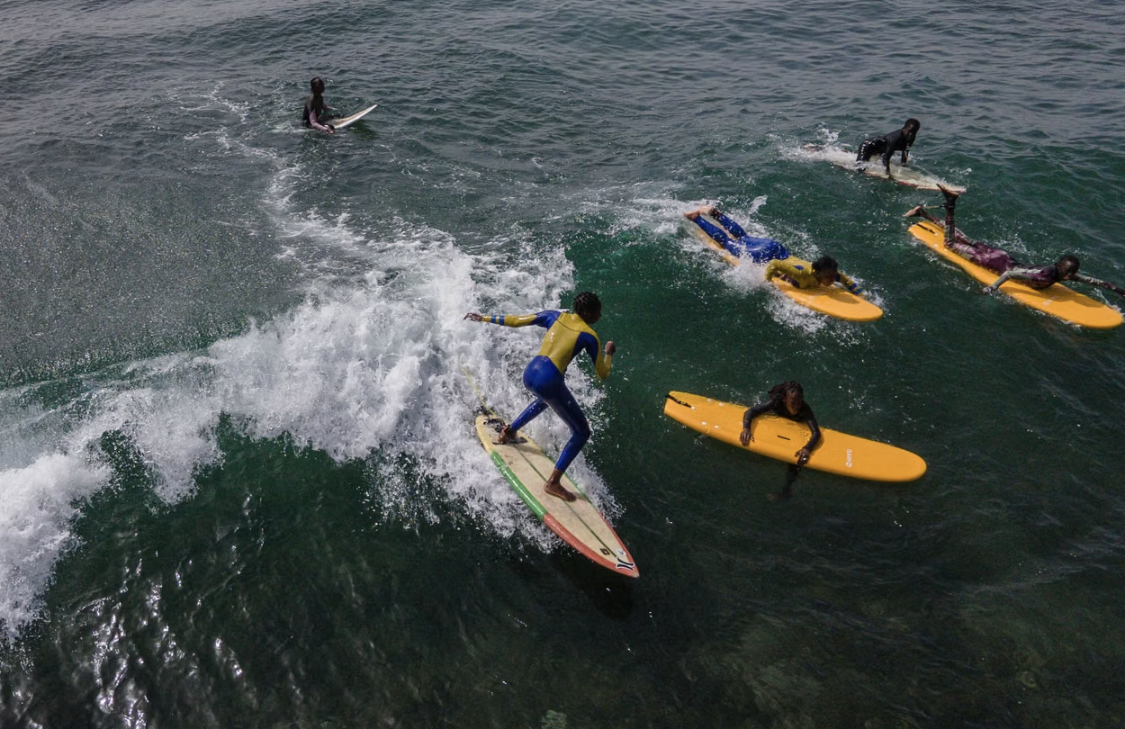 Dakar's Beaches, Polluted and Littered with Plastic, Victims of the City's Growth