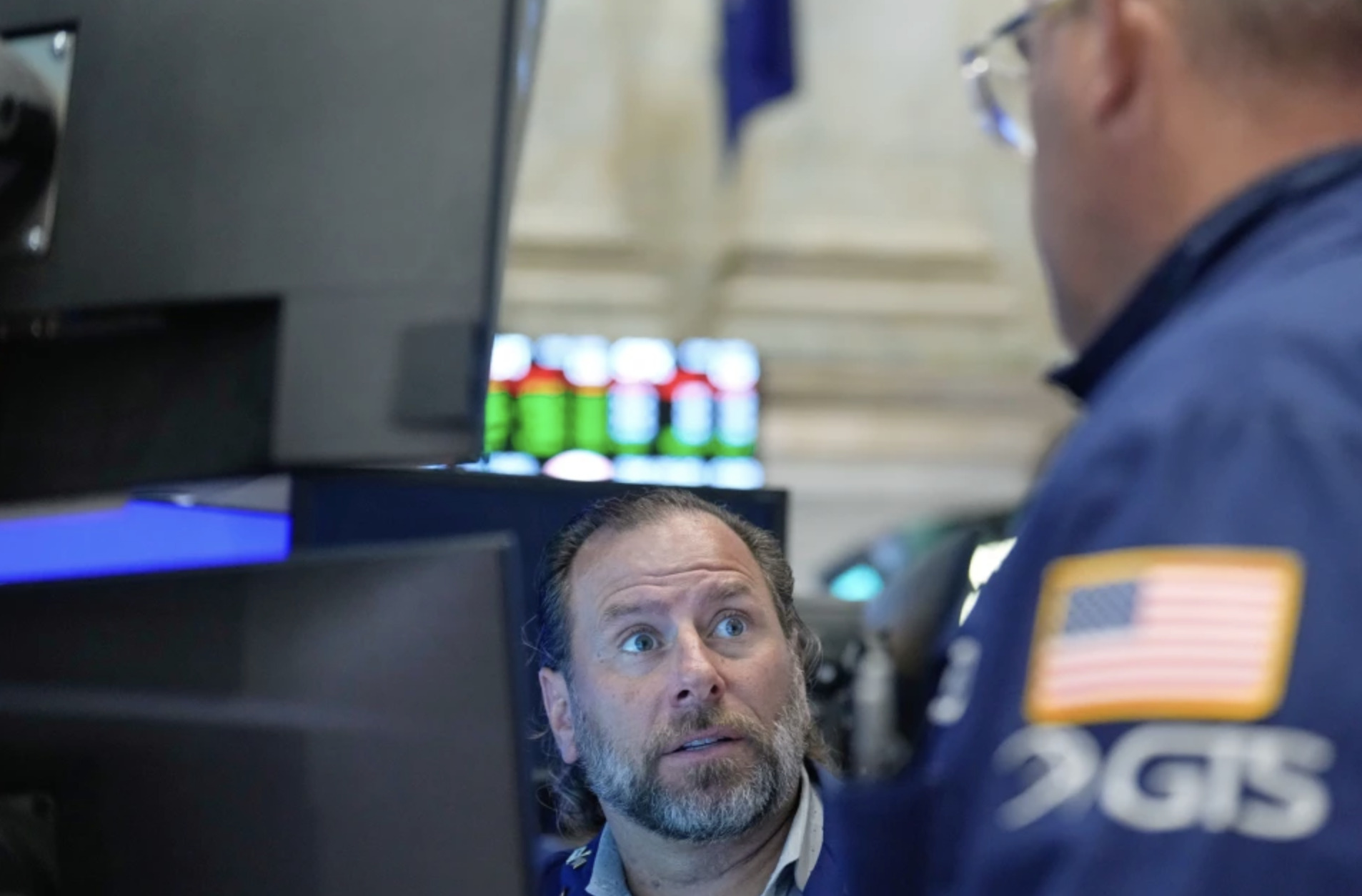A reprieve from rising oil prices helps US stocks finish the week higher