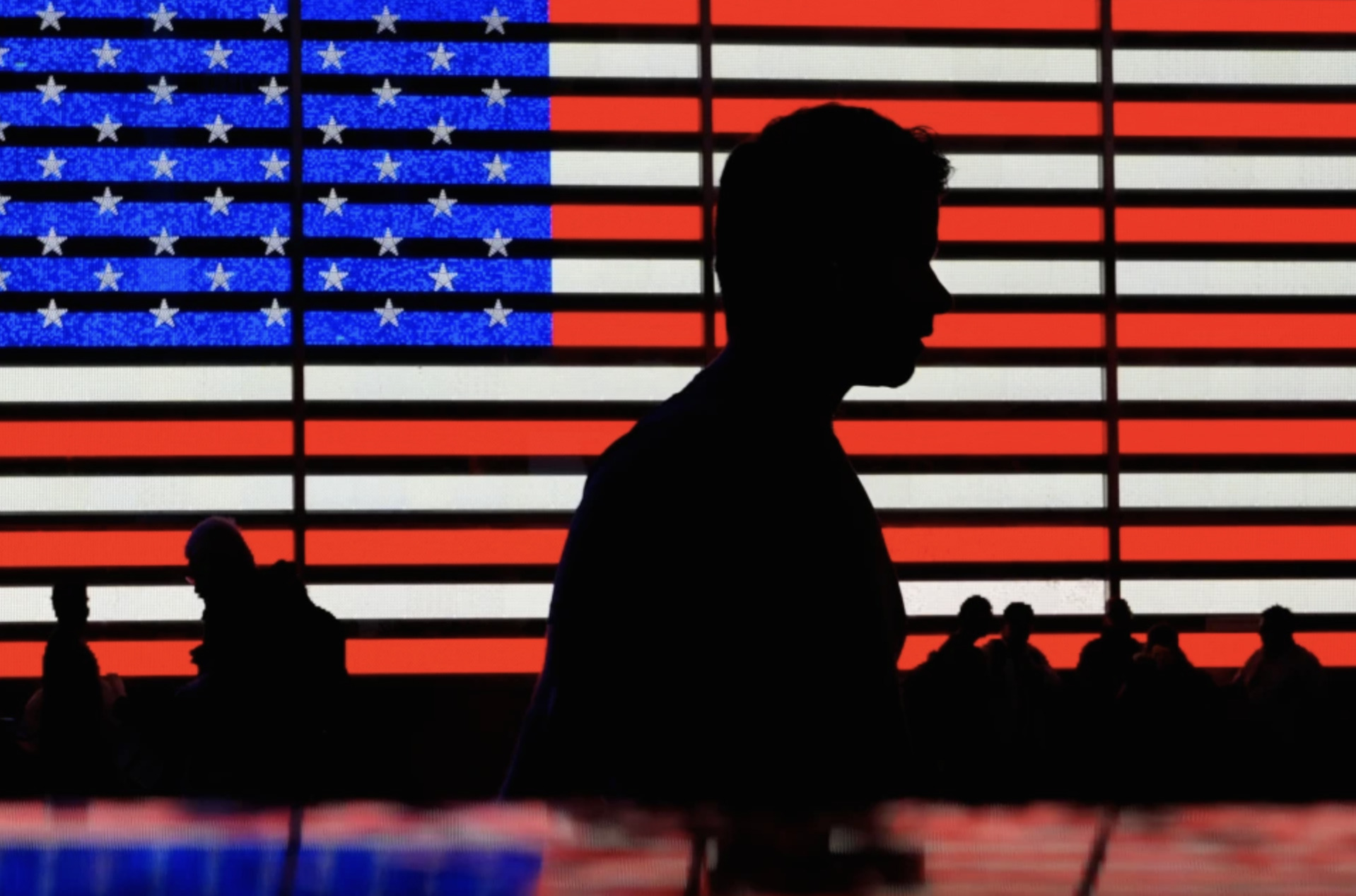 American incomes finally top pre-pandemic levels, fighting against inflation all the way