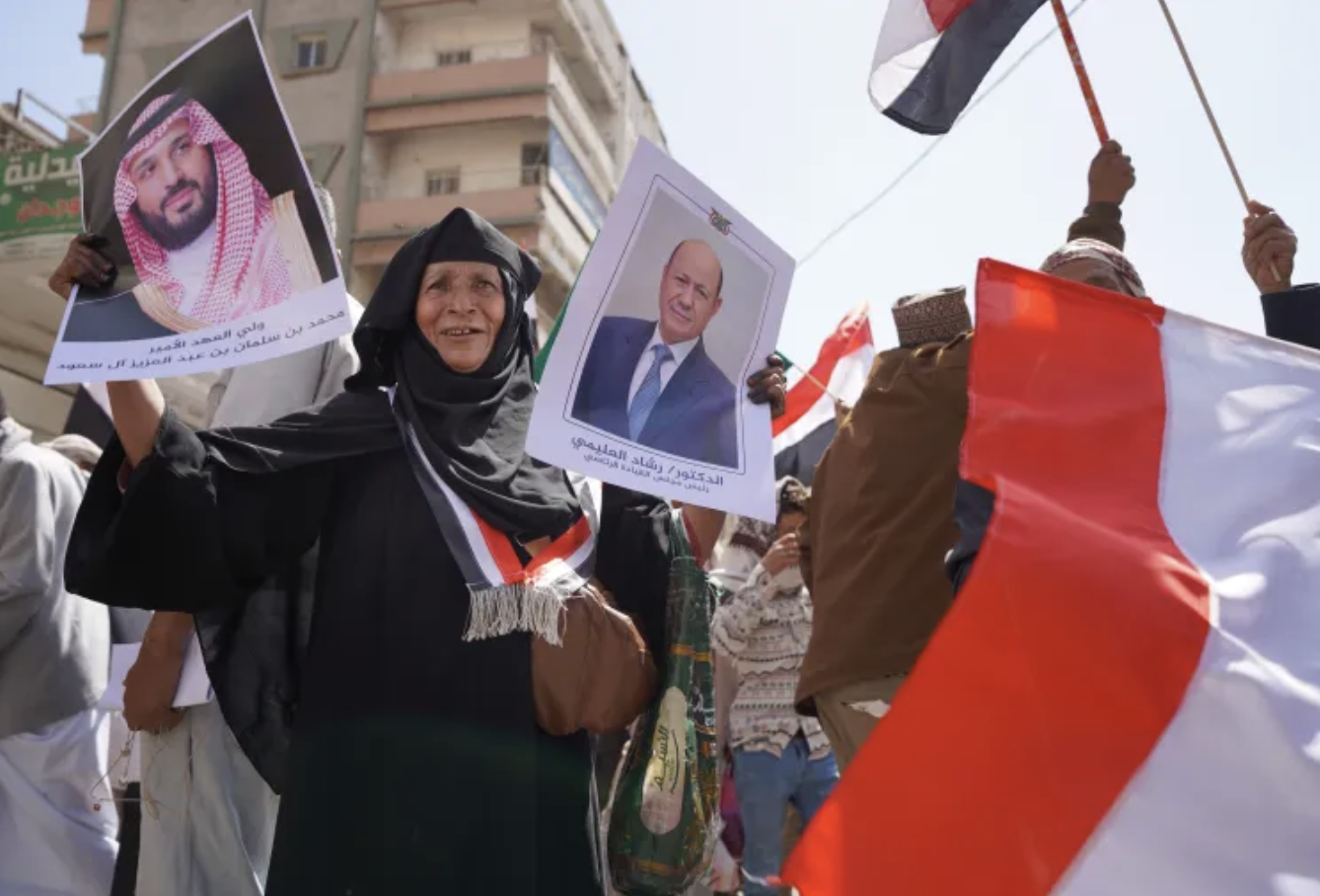 Yemen general mobilization call issued as government forces confront advancing Houthi troops