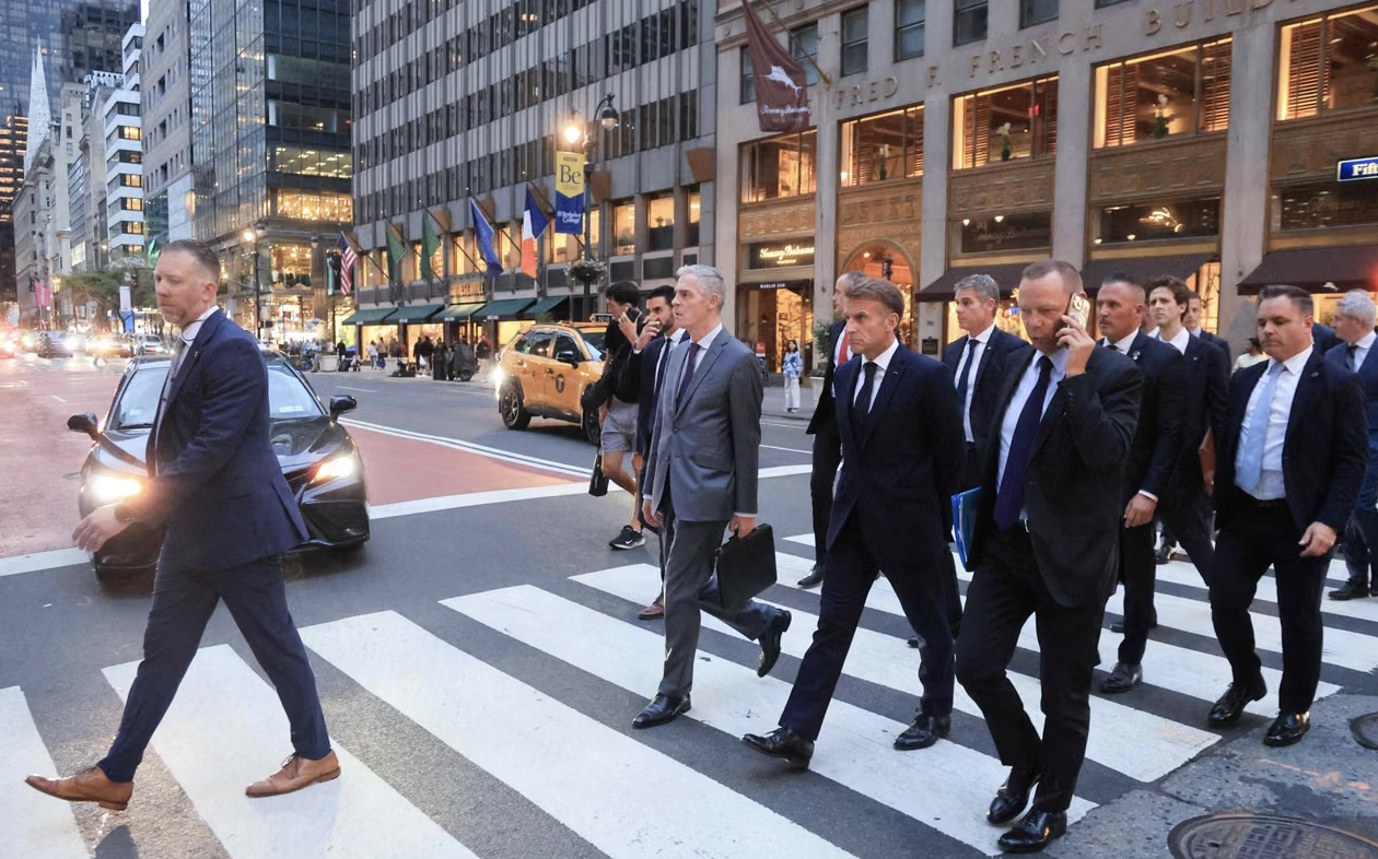 In New York, Emmanuel Macron and Donald Trump Debate Ukraine and Oil