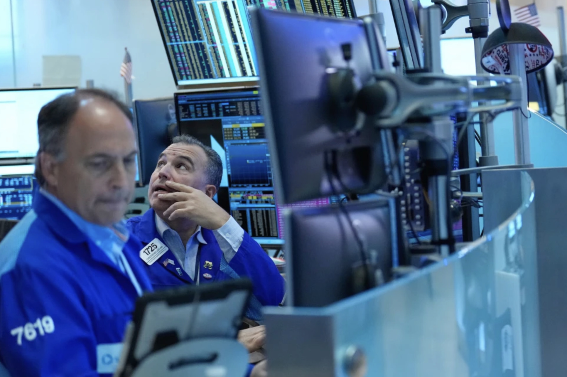Wall Street drifts lower as bond yields rise and oil prices swing