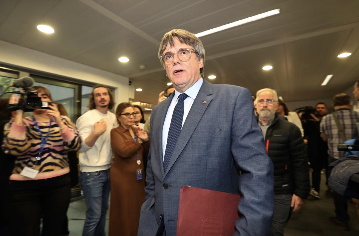 Spain Lifts Arrest Warrant for Catalan Independence Leader Carles Puigdemont